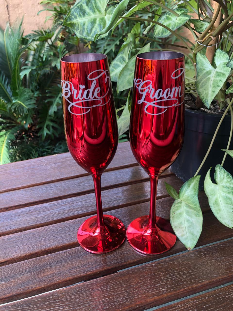 Makoti, Bride & Groom Champagne Glasses – Red and Gold Collection